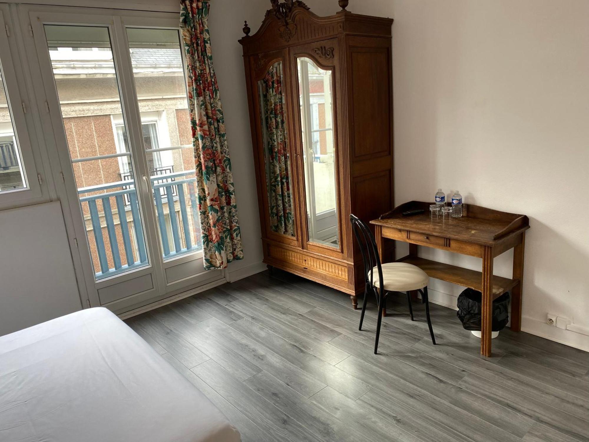 Hotel Restaurant L'Annexe Saint-Valery-en-Caux Exteriör bild